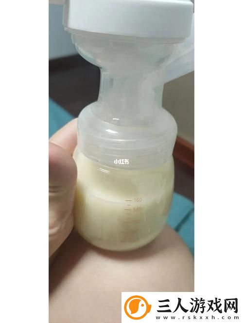 一边下奶一吃敷视频60分钟