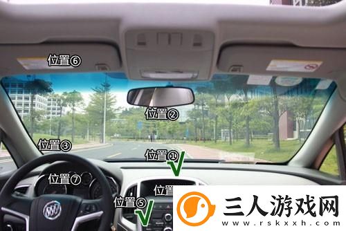 “豪车椅上‘躺赢’攻略网友口水战揭新章！”