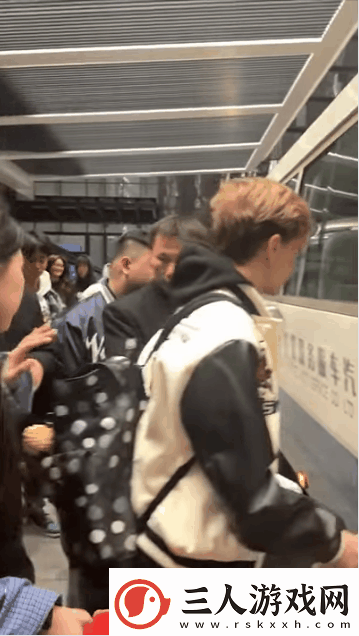 情比金坚——十图回顾m0NESY与NiKo的兄弟情深瞬间