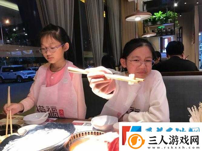 小孩半夜喂姐姐吃萝卜好吗