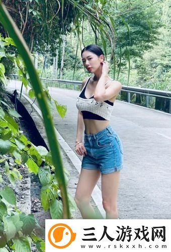 一面膜胸口一面吻