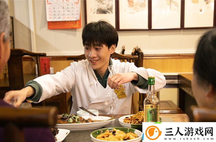 烟火人间系列短片首作迟到的年夜饭春节已上线