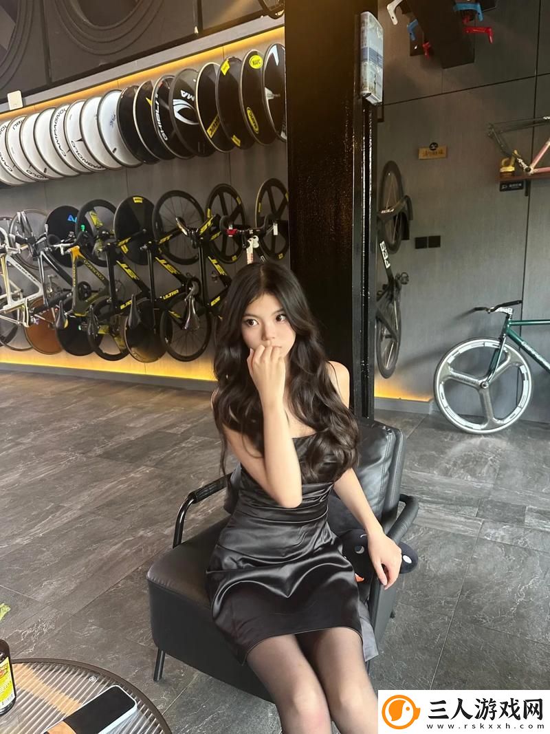 中国大陆女rapper18岁仙火爆上线