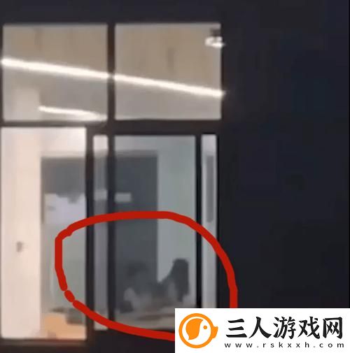 教室里的激情韩国免费不花钱