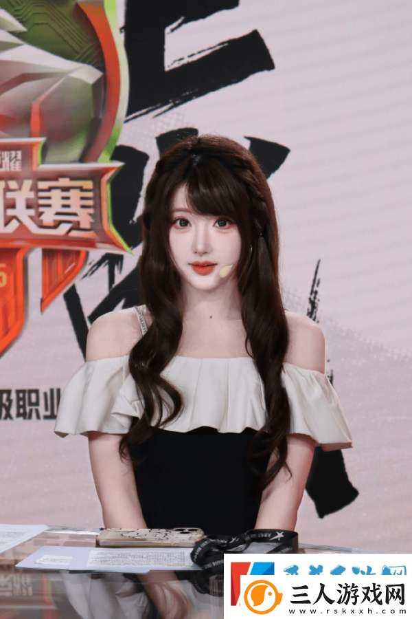 琪琪发布K甲解说席自拍并配文