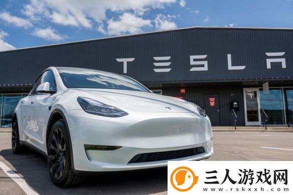跌麻了！特斯拉股价暴跌15%